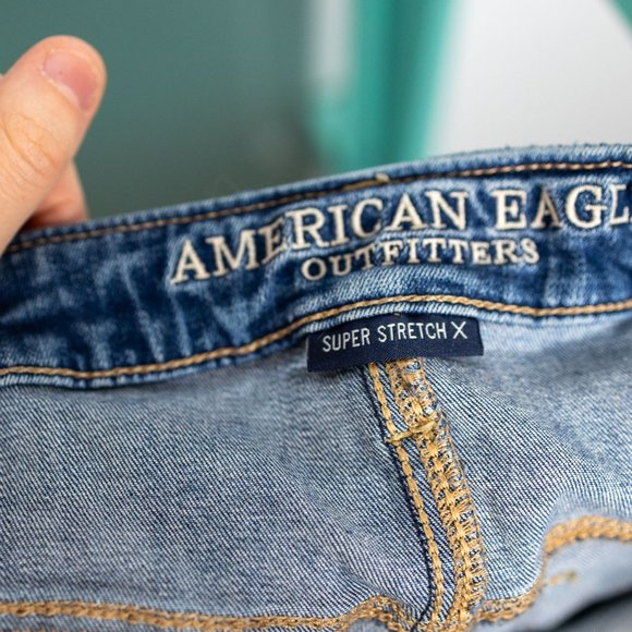 American Eagle Super Stretch Ultra Ripped Jeans Womans 6 - Picture 4 of 5